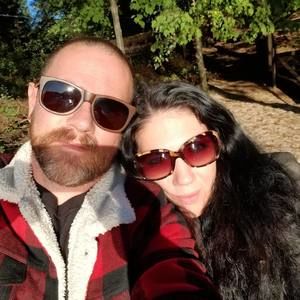 Meet your Posher, Tia